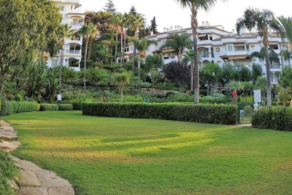 Cozy Apartament In Golden Mile Marbella Exterior photo